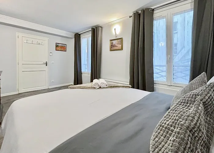 Luxury Saint-honore - Rentaway