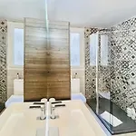 Luxury Saint-honore - Rentaway *